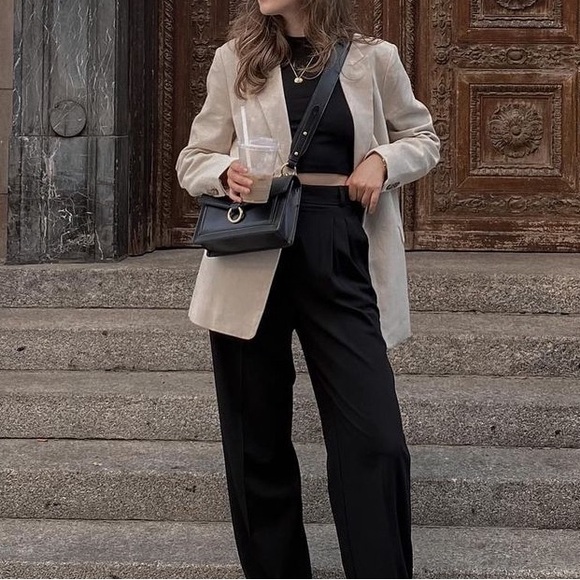 Stylish H&M blazer - Picture 4 of 4